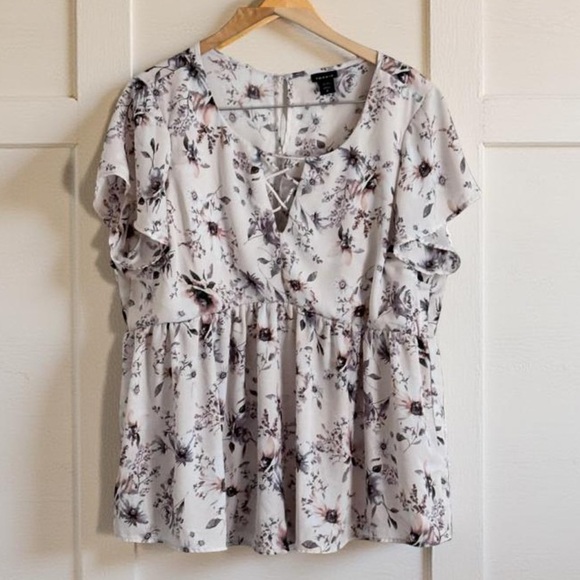 Torrid Ivory,pink,v-neck,Floral Babydoll tunic,Top,darling,flattering,soft SZ 2X - Picture 1 of 6